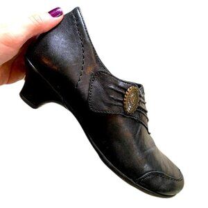 Remonte Dorndorf black soft leather women's 1.5 inch heels Size 37 or 6.5 medall